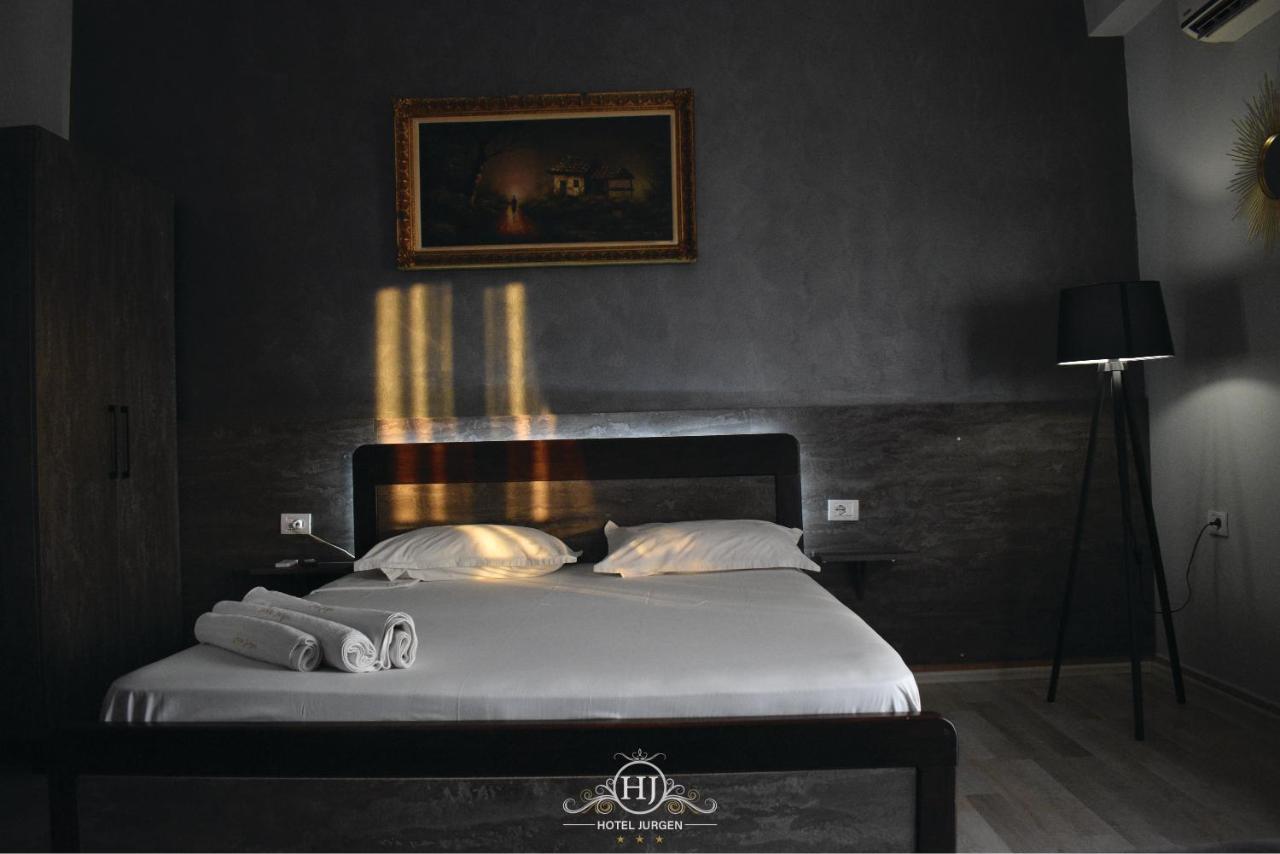 Hotel Jurgen Lezhë 外观 照片