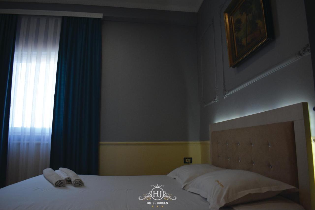 Hotel Jurgen Lezhë 外观 照片