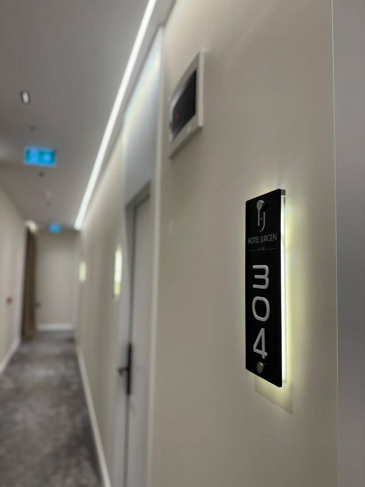 Hotel Jurgen Lezhë 外观 照片
