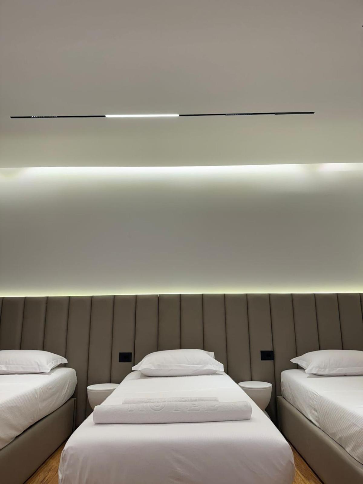 Hotel Jurgen Lezhë 外观 照片
